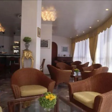 Szálloda Torremaura 4*