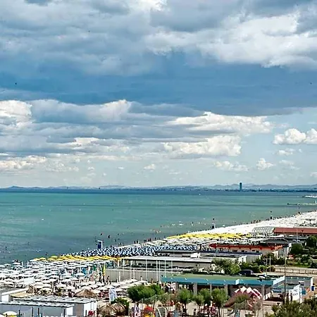 Torremaura Fronte Mare Con Club Hotel Milano Marittima