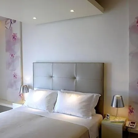 Torremaura Fronte Mare Con Club Hotel 4*