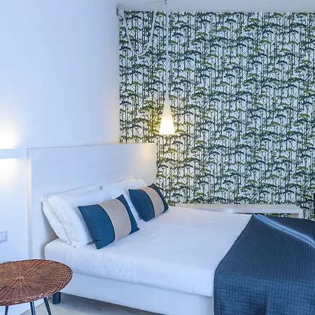 ホテル Hotel Torremaura Fronte Mare Con Beach Club 4*