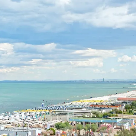 ホテル Hotel Torremaura Fronte Mare Con Beach Club